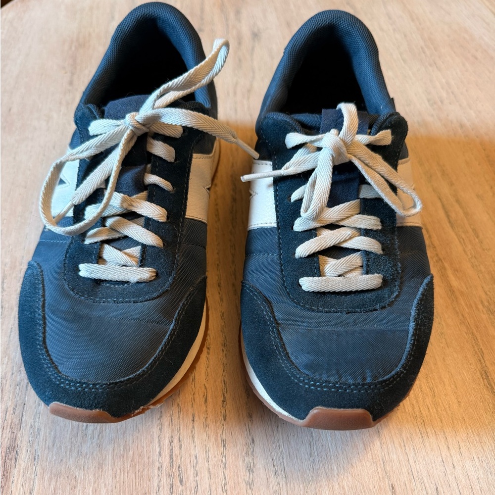 Men's Kizik Slip On Sneakers
